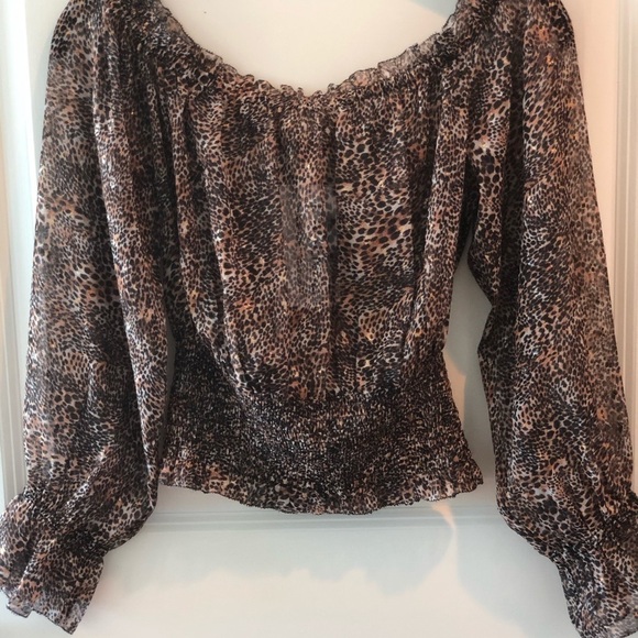 L’AGENCE Lilia Off Shoulder Top NWT Size XS - Picture 8 of 16